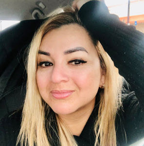 Meet your Posher, Mariela